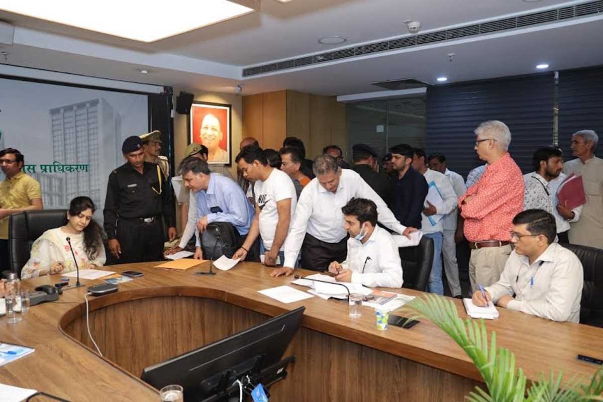 जनसुनवाई की शिकायतें लंबित रखने पर होगी सख्त कार्रवाई